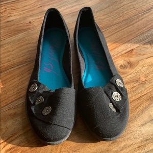 Blowfish brand black flats 8 1/2 womens
